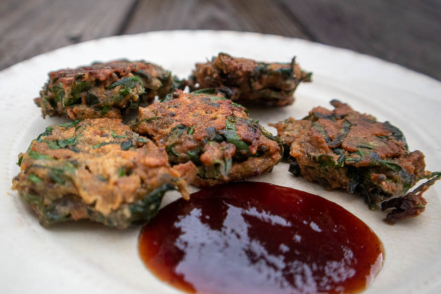 Lambsquarters pakoras
